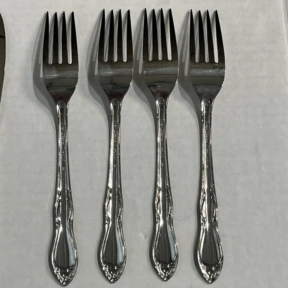 Rogers Stainless By Oneida Homestead 16 PC Set 4 Ea Place Setting‎